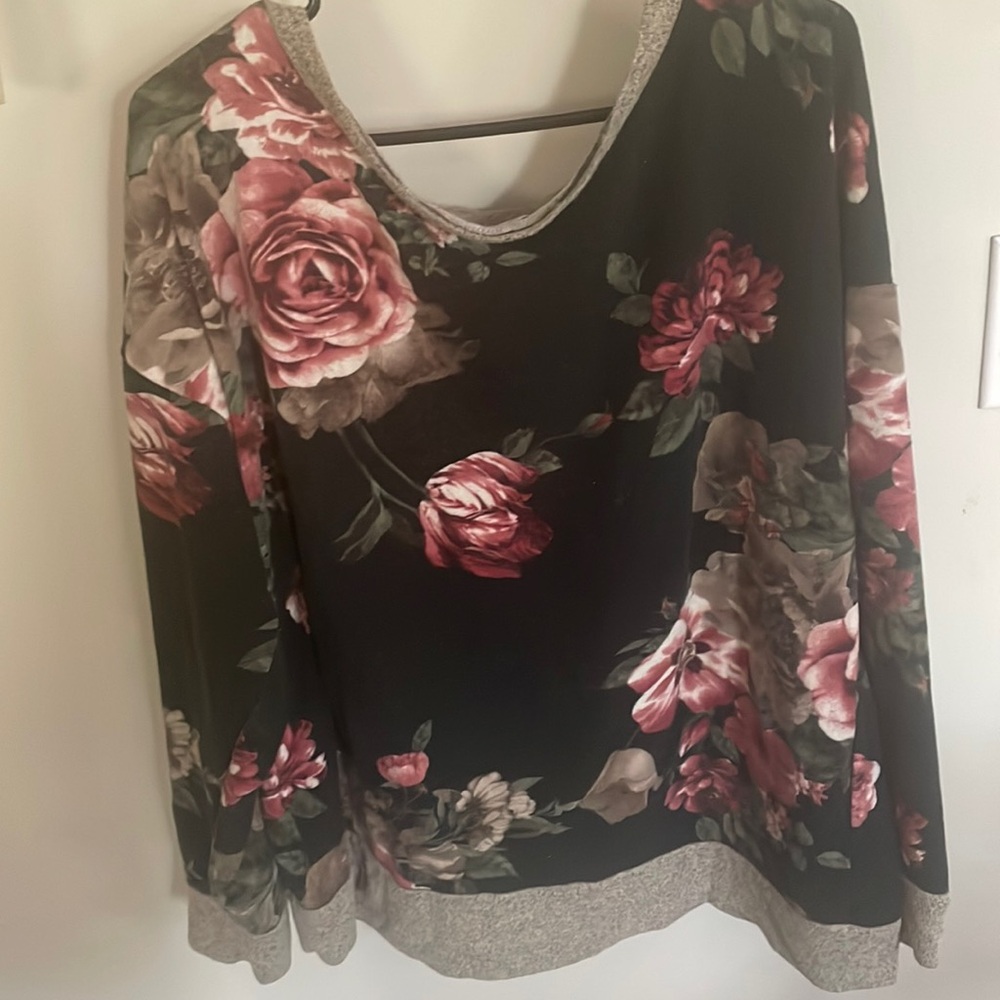 Gorgeous plus size sweater!